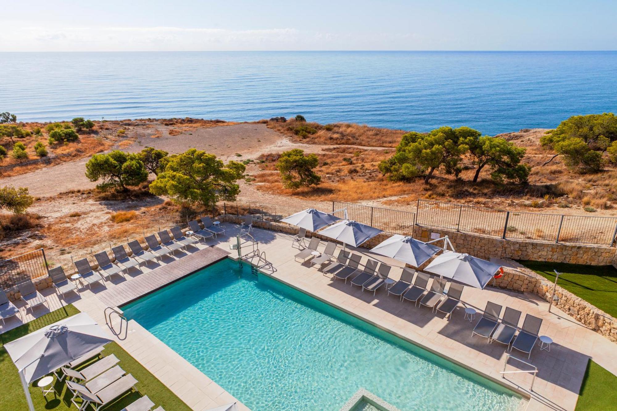 Aparthotel Blue Line 4*